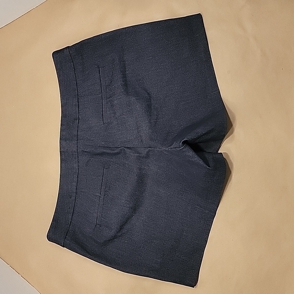 Express, Size 10R, NWOT Lightweight Shorts, Raw Denim Blue Color, NWOT. - Picture 2 of 10